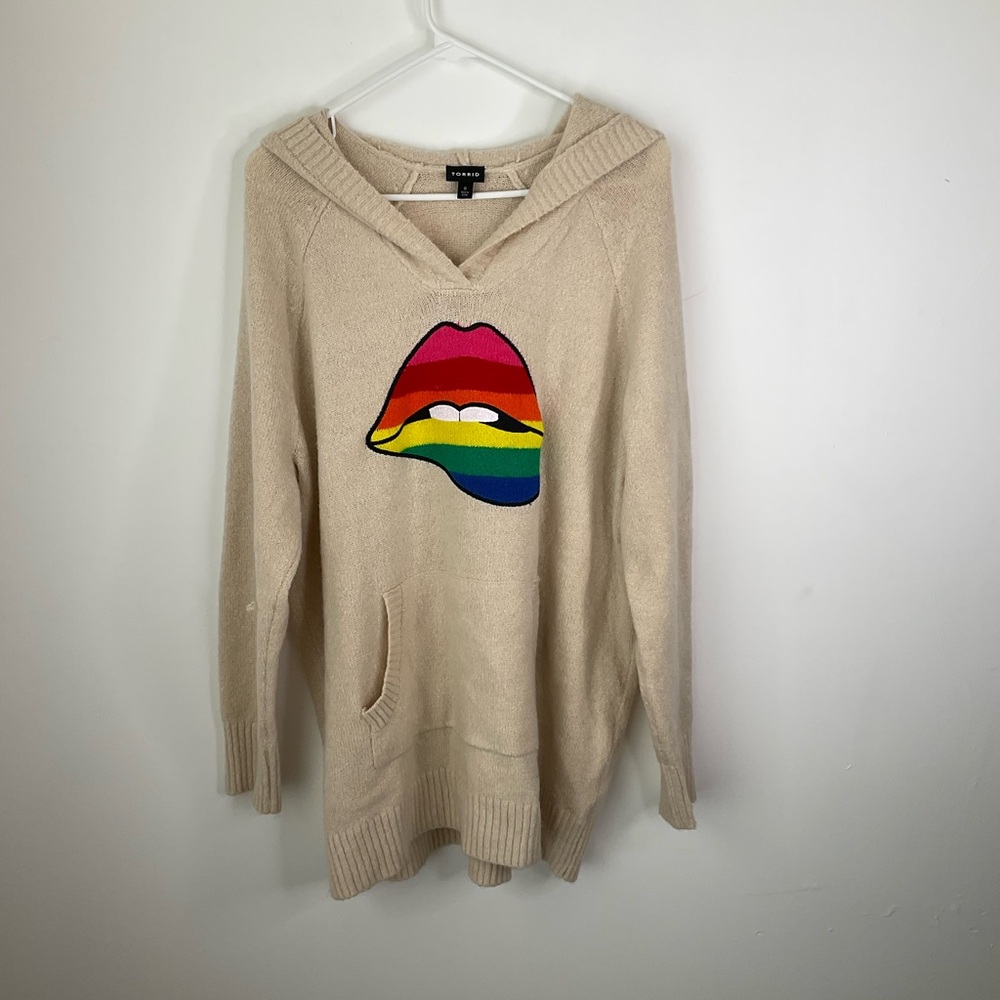 Torrid Cream Hoodie with Pink Lips Design size 0